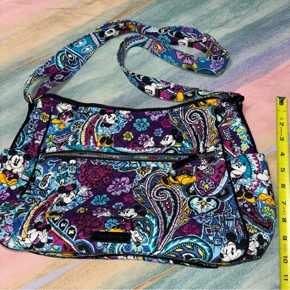 Vera Bradley Disney MICKEYS PAISLEY CELEBRATION Large On The Go Crossbody Purse - Picture 6 of 7